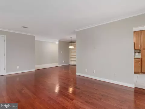 Living - 1227 E Gemini Dr #1227-E, Annapolis, MD 21403 photo 3 of 3