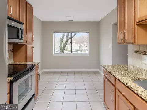 Kitchen - 1227 E Gemini Dr #1227-E, Annapolis, MD 21403 photo 3 of 3