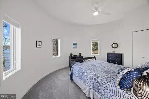 Bedroom - 378 Forest Beach Rd, Annapolis, MD 21409 photo 1 of 5