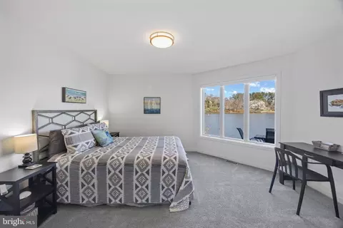 Bedroom - 378 Forest Beach Rd, Annapolis, MD 21409 photo 4 of 5