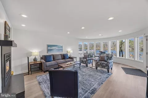 Living - 378 Forest Beach Rd, Annapolis, MD 21409 photo 4 of 4