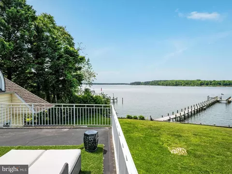 View/Area - 1601 Cliff Dr, Edgewater, MD 21037 photo 3 of 22