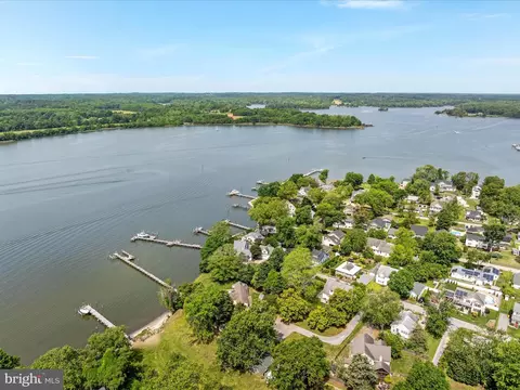 View/Area - 1601 Cliff Dr, Edgewater, MD 21037 photo 10 of 22