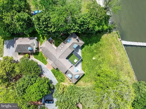 View/Area - 1601 Cliff Dr, Edgewater, MD 21037 photo 1 of 22