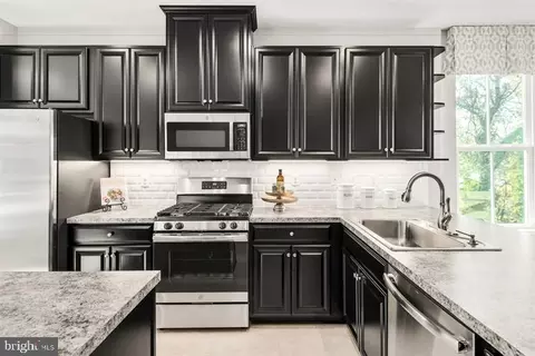 114 Spring Gate Ln #CLARENDON A-EOG, Pasadena, MD 21122
