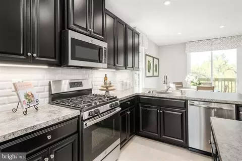 114 Spring Gate Ln #CLARENDON A-EOG, Pasadena, MD 21122 photo 3