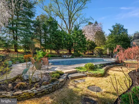 Exterior - 241 Rugby Rd, Arnold, MD 21012 photo 9 of 14