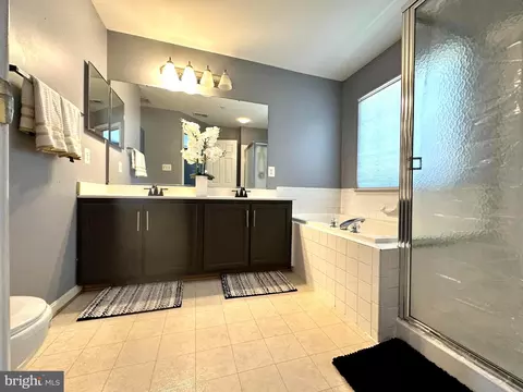 Bath - 3908 Apple Orchard Dr, Pasadena, MD 21122 photo 1 of 3