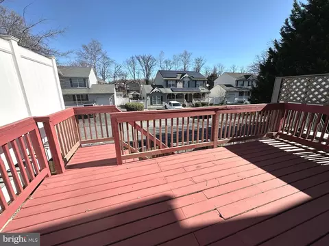 Exterior - 3908 Apple Orchard Dr, Pasadena, MD 21122 photo 3 of 4