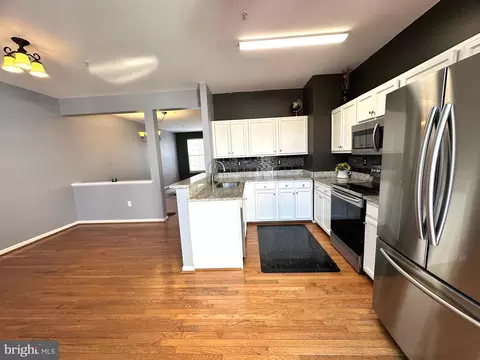 Kitchen - 3908 Apple Orchard Dr, Pasadena, MD 21122 photo 2 of 2