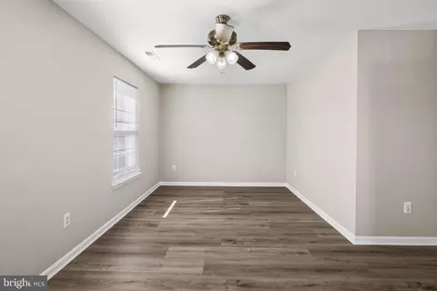 Living - 1926 Hackberry Ct, Odenton, MD 21113 photo 5 of 7