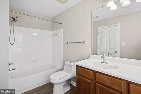 Bath - 1926 Hackberry Ct, Odenton, MD 21113 photo 3 of 3