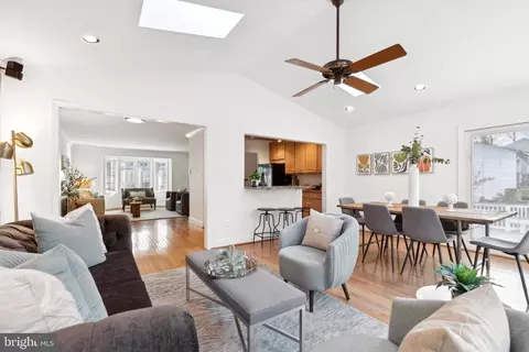 520 Augusta Dr, Arnold, MD 21012 photo 4
