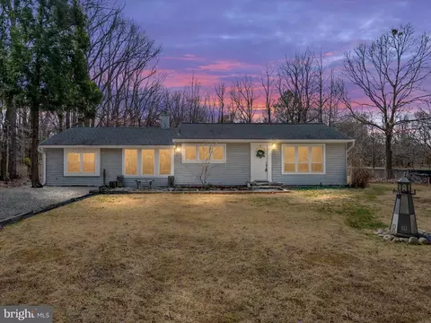 6432 Shady Side Rd W, Shady Side, MD 20764