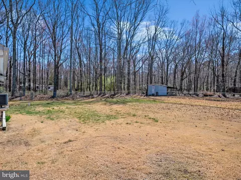 Exterior - 6432 Shady Side Rd W, Shady Side, MD 20764 photo 6 of 7