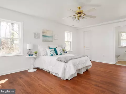 Bedroom - 6432 Shady Side Rd W, Shady Side, MD 20764 photo 6 of 7