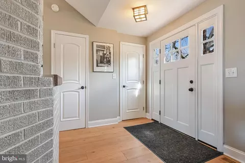 Entry Way - 3528 S River Ter, Edgewater, MD 21037 photo 1 of 4