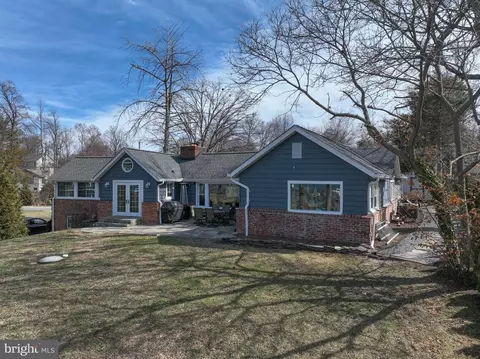 Exterior - 3528 S River Ter, Edgewater, MD 21037 photo 8 of 12