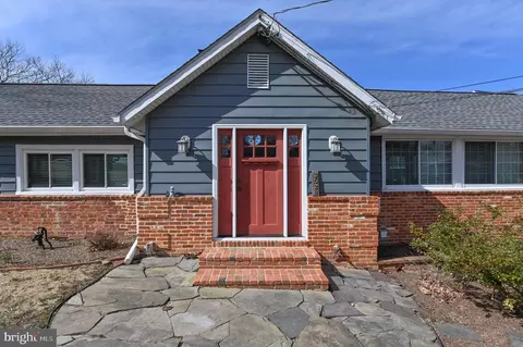 Exterior - 3528 S River Ter, Edgewater, MD 21037 photo 4 of 12
