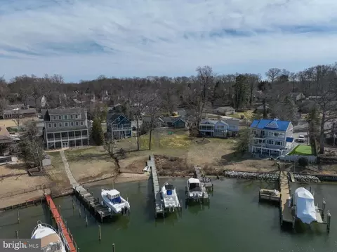 View/Area - 3528 S River Ter, Edgewater, MD 21037 photo 2 of 12
