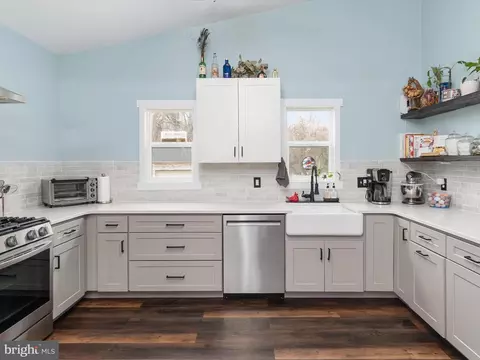 Kitchen - 9 Lexington Rd, Harmans, MD 21077 photo 3 of 3