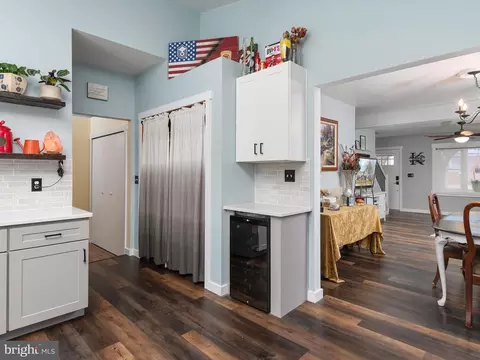 Entry Way - 9 Lexington Rd, Harmans, MD 21077 photo 2 of 5