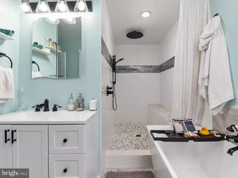 Bath - 9 Lexington Rd, Harmans, MD 21077 photo 3 of 5