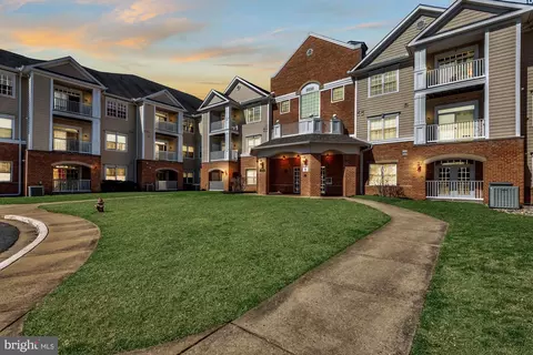 8535 Veterans Hwy #302, Millersville, MD 21108