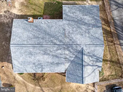 View/Area - 8121 Armiger Dr, Pasadena, MD 21122 photo 1 of 5