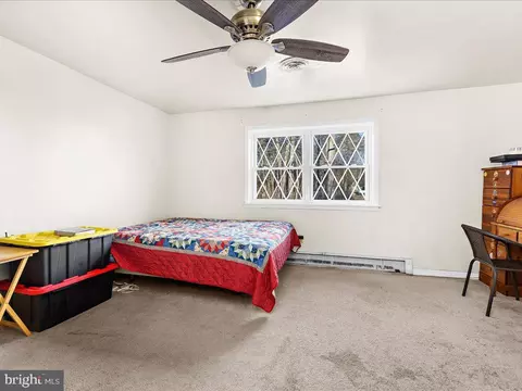 Bedroom - 8121 Armiger Dr, Pasadena, MD 21122 photo 4 of 6