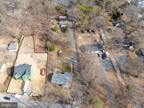 View/Area - 8121 Armiger Dr, Pasadena, MD 21122 photo 2 of 5