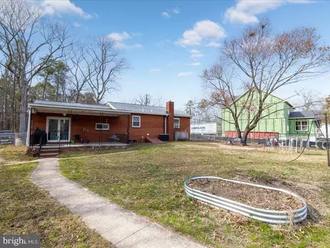 Exterior - 8121 Armiger Dr, Pasadena, MD 21122 photo 5 of 10