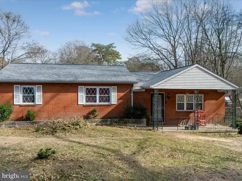 Exterior - 8121 Armiger Dr, Pasadena, MD 21122 photo 1 of 10