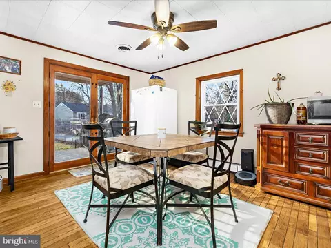 Dining - 8121 Armiger Dr, Pasadena, MD 21122 photo 1 of 3