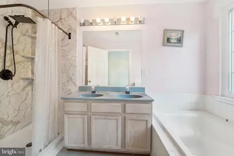 8207 Brooktree St, Laurel, MD 20724 photo 30