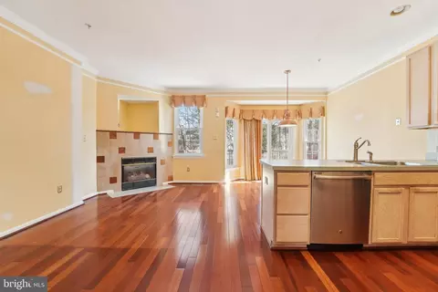 8207 Brooktree St, Laurel, MD 20724 photo 14