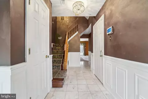 8207 Brooktree St, Laurel, MD 20724 photo 13