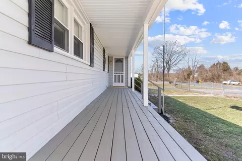 Exterior - 5911 Rockhold Dr, Deale, MD 20751 photo 1 of 5