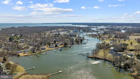 View/Area - 5911 Rockhold Dr, Deale, MD 20751 photo 2 of 4