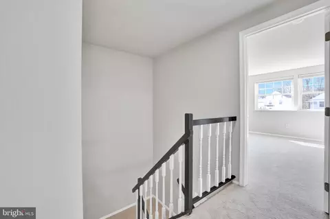 Entry Way - 8051 Croydon Way, Pasadena, MD 21122 photo 5 of 6