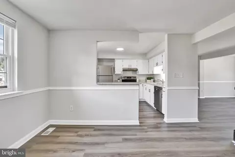 Entry Way - 8051 Croydon Way, Pasadena, MD 21122 photo 1 of 6