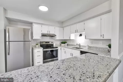 Kitchen - 8051 Croydon Way, Pasadena, MD 21122 photo 2 of 3