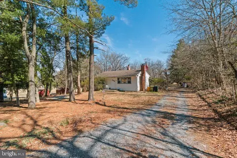 7033 Bembe Beach Rd, Annapolis, MD 21403