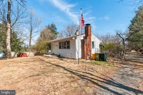 7033 Bembe Beach Rd, Annapolis, MD 21403 photo 7