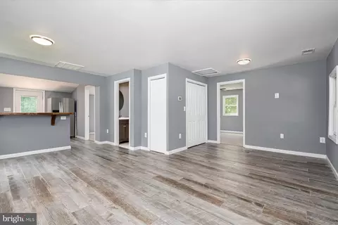 Living - 61 Ark Rd, Lothian, MD 20711 photo 4 of 6