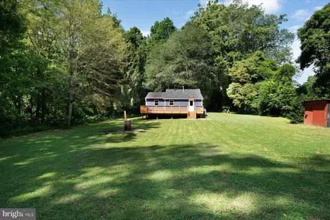 Exterior - 61 Ark Rd, Lothian, MD 20711 photo 4 of 6