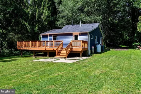 Exterior - 61 Ark Rd, Lothian, MD 20711 photo 5 of 6