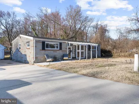 611 Opel Rd, Glen Burnie, MD 21060