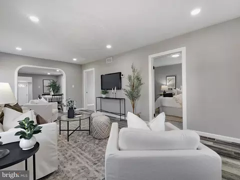 Living - 7704 Edgewood Ave, Pasadena, MD 21122 photo 1 of 1