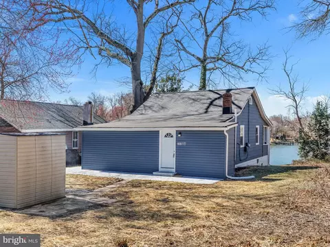 Exterior - 7704 Edgewood Ave, Pasadena, MD 21122 photo 12 of 13